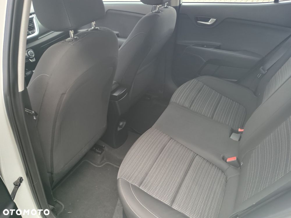 Kia Stonic - 7