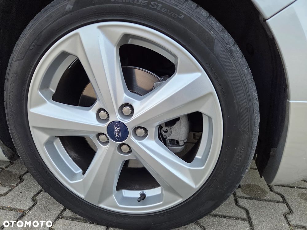 Ford S-Max - 16
