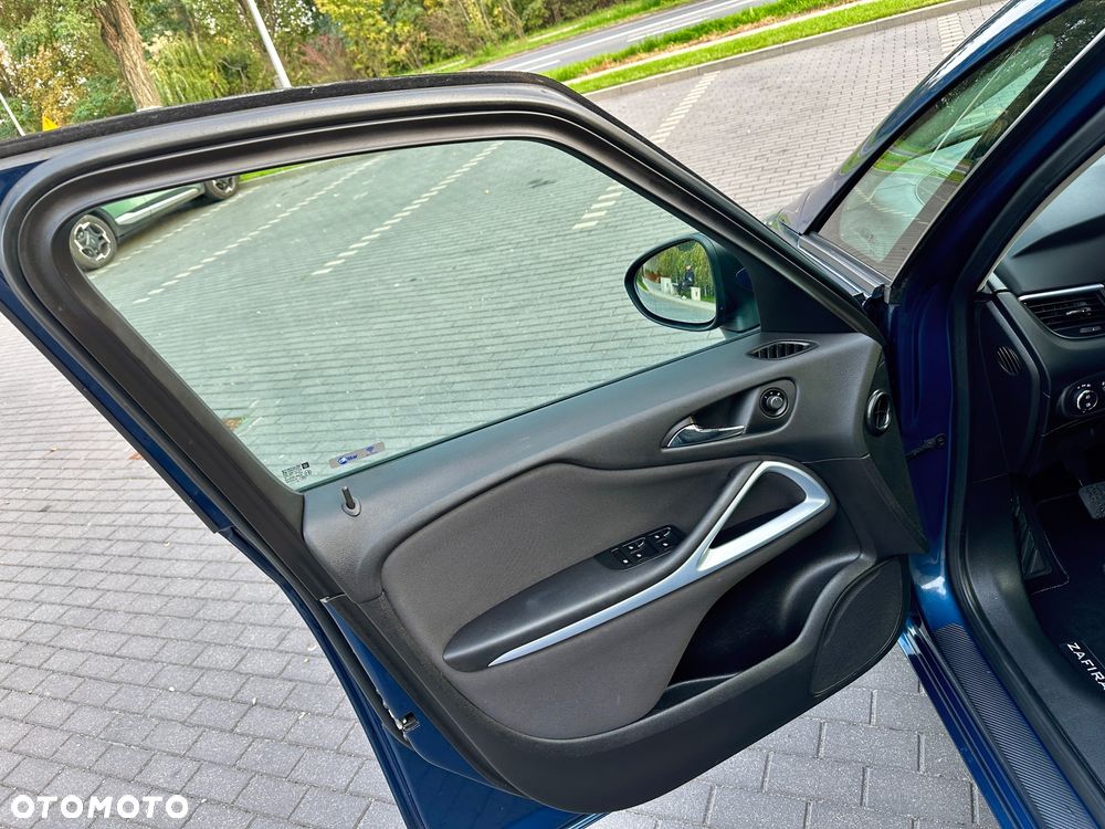 Opel Zafira 2.0 D (CDTI ecoFLEX) Start/Stop Innovation - 16