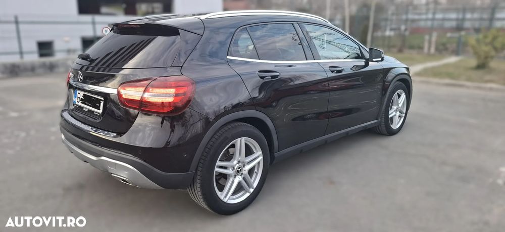 Mercedes-Benz GLA - 6