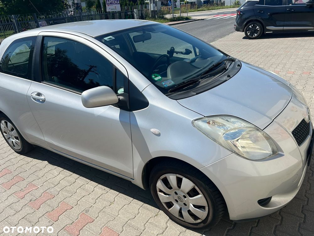 Toyota Yaris 1.3 VVT-i Luna - 5