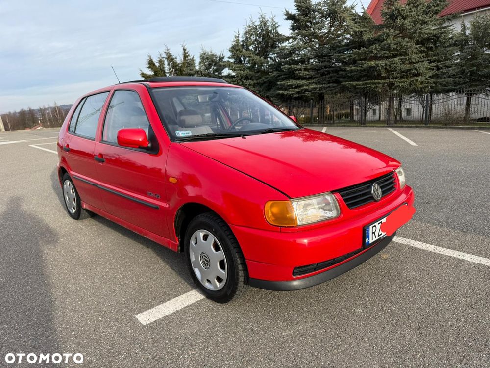 Volkswagen Polo - 2