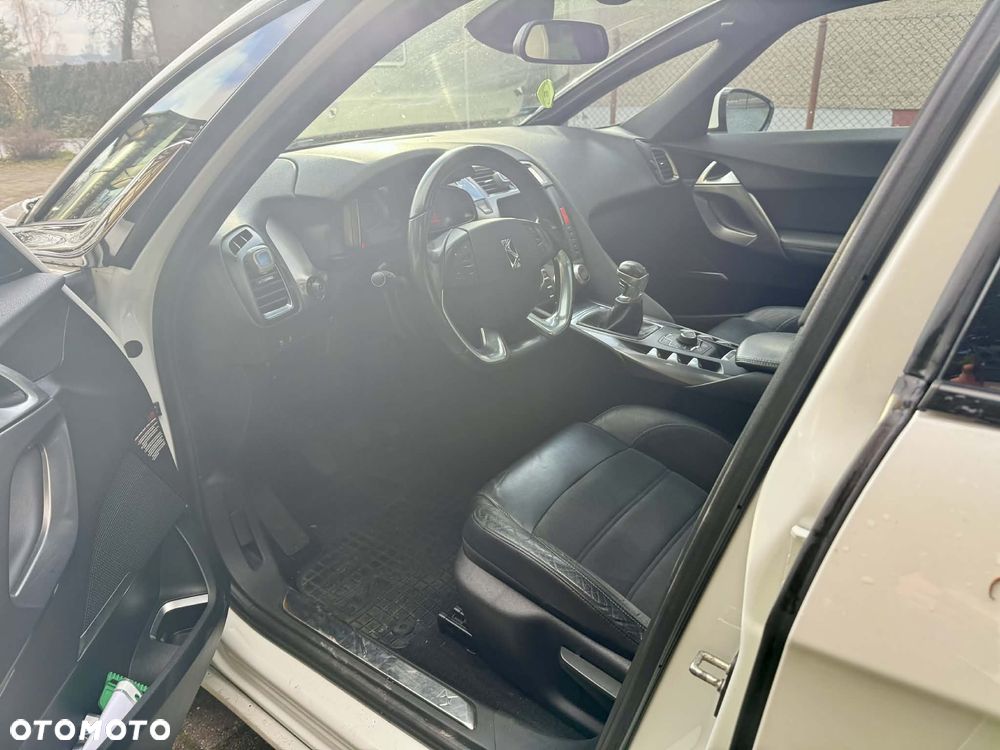 Citroën DS5 1.6 THP SportChic - 12