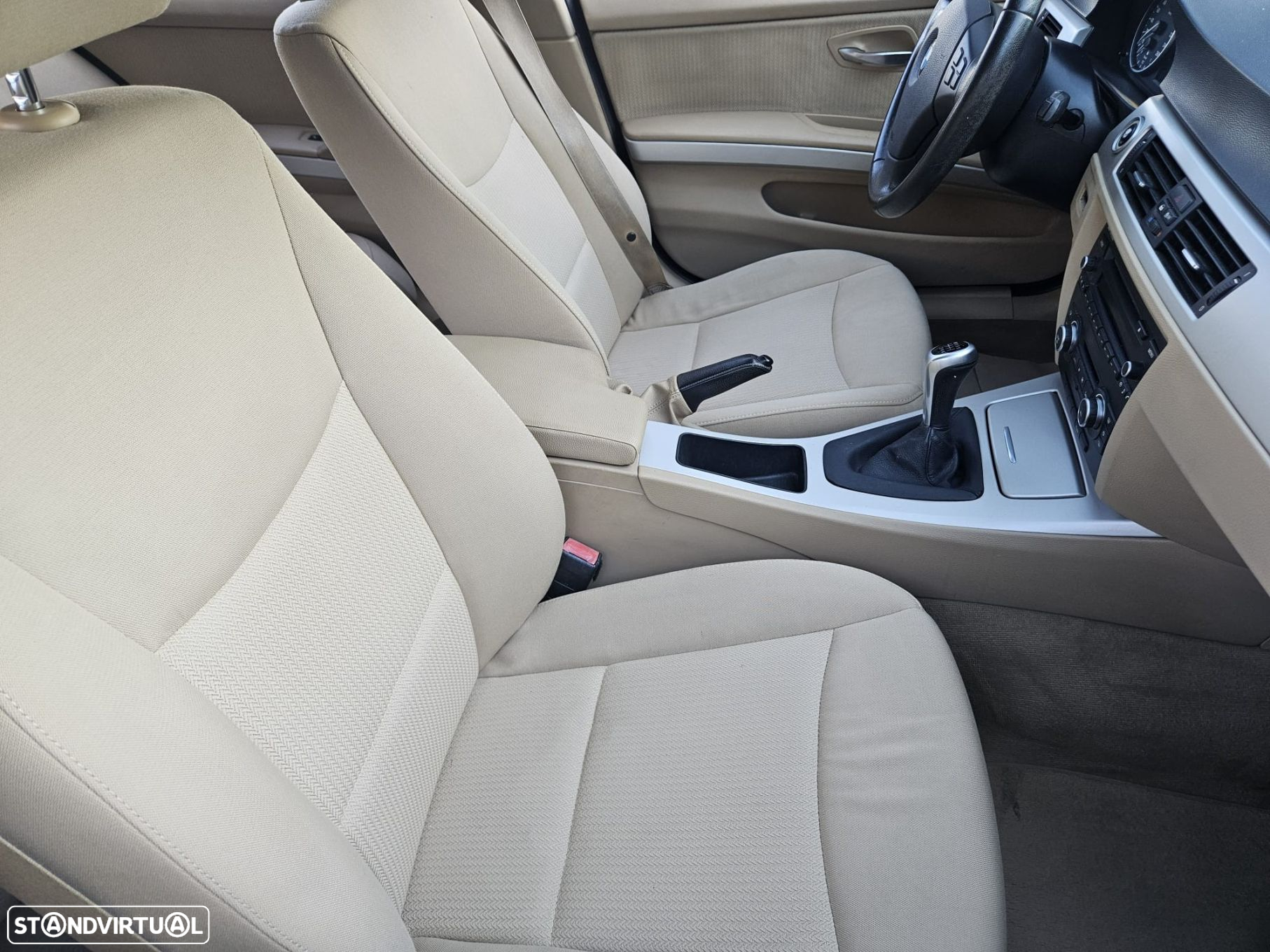 BMW 318 d Touring Sport - 21