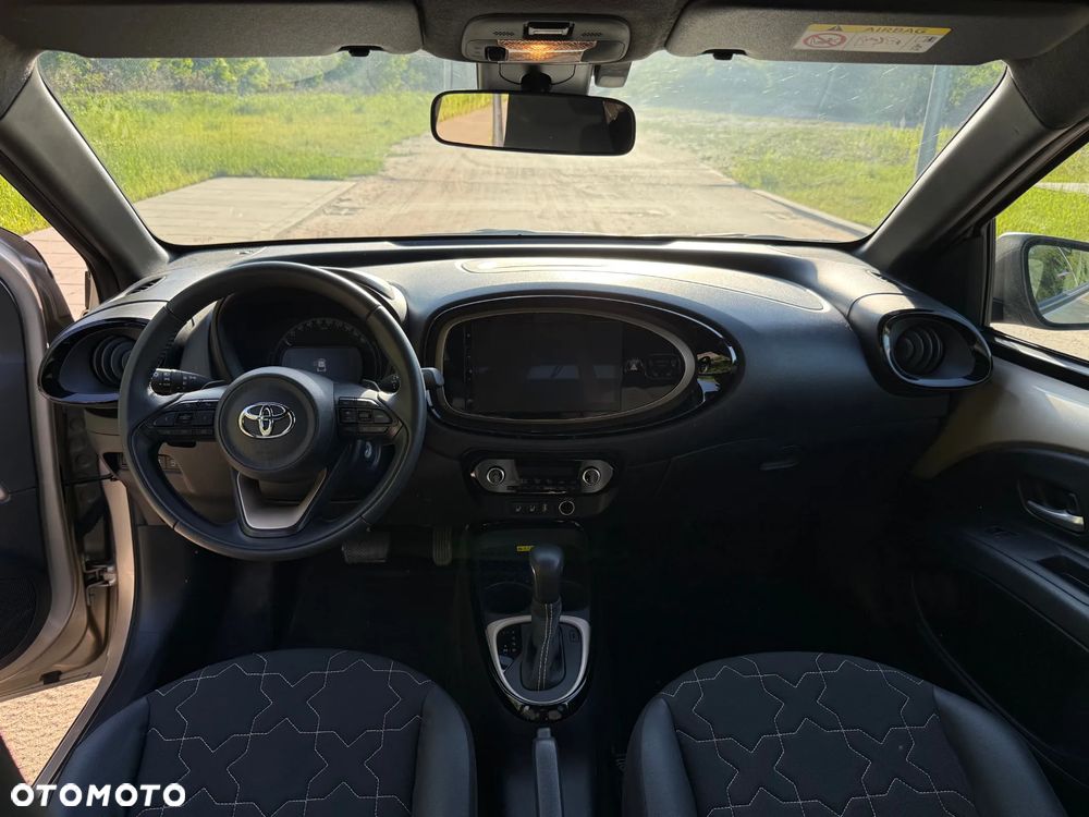 Toyota Aygo X 1.0 VVT-i Executive CVT - 5