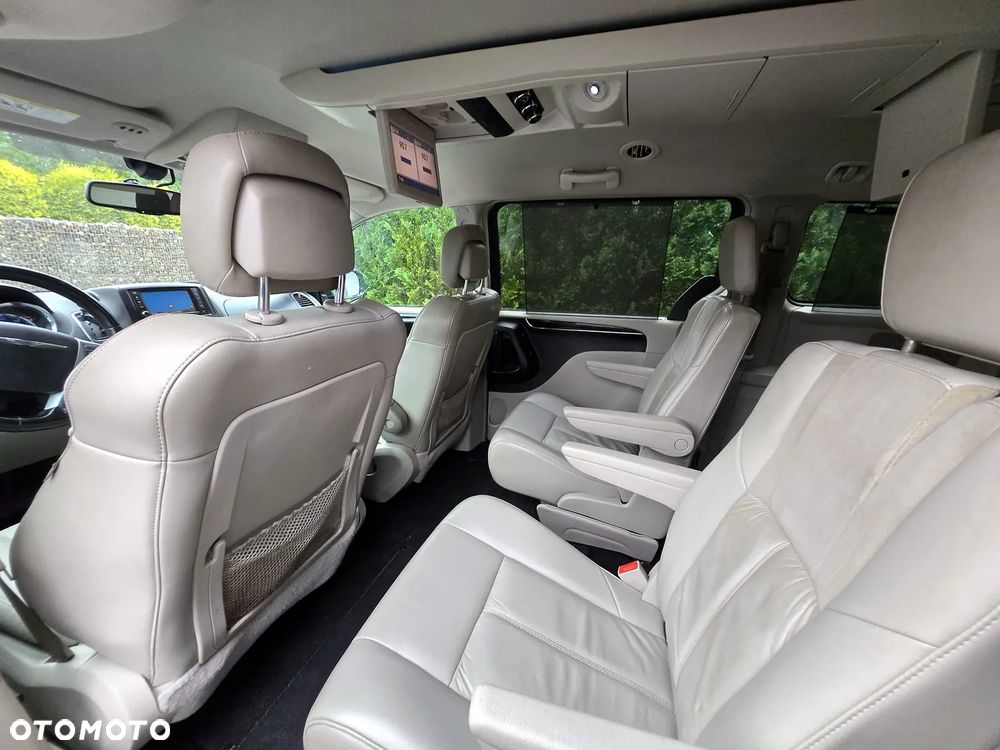 Chrysler Town & Country 3.6 Touring - 11