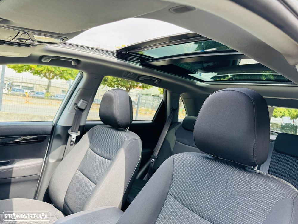 Kia Sorento 2.0 CRDi TX Tecto Panorâmico - 16