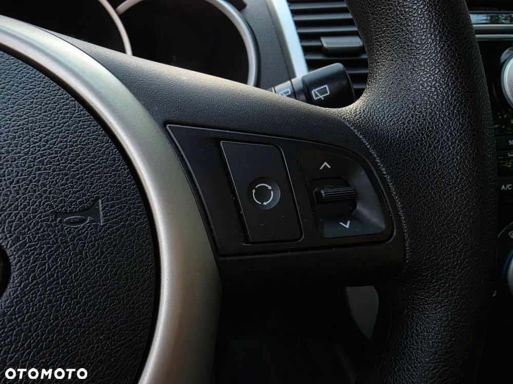 Kia Venga - 18