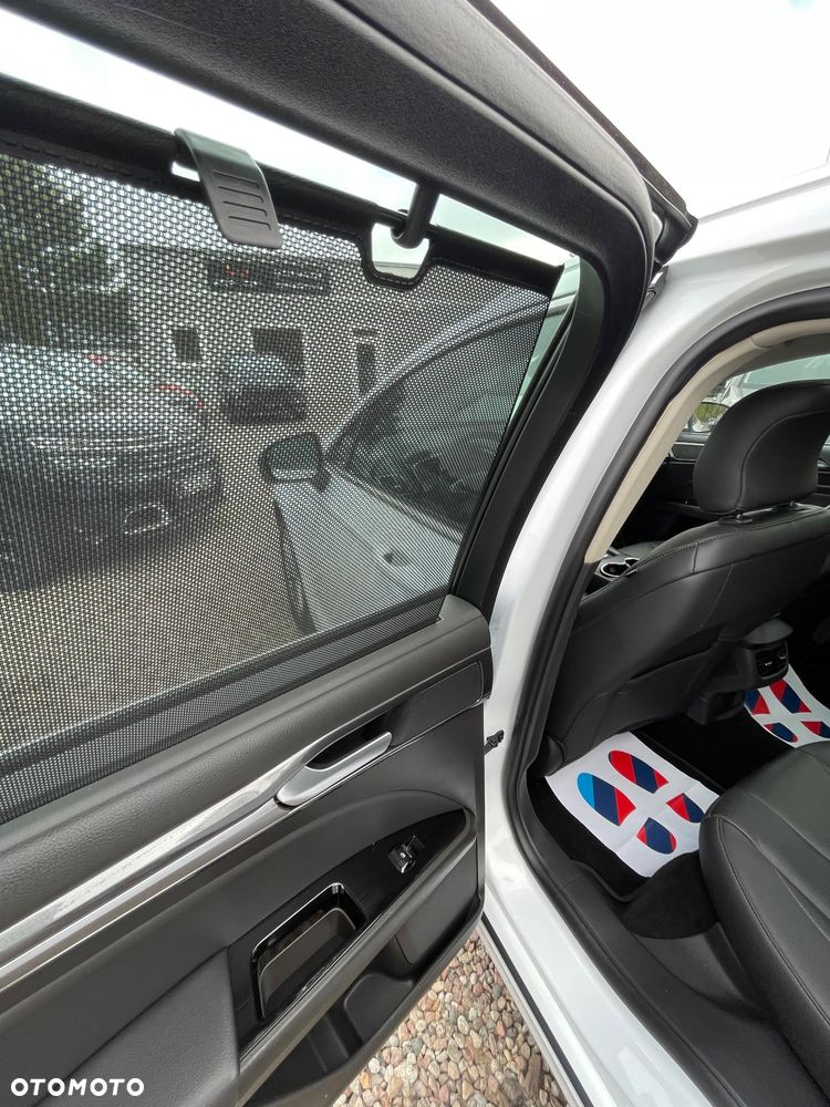 Ford Mondeo 2.0 TDCi Titanium - 24