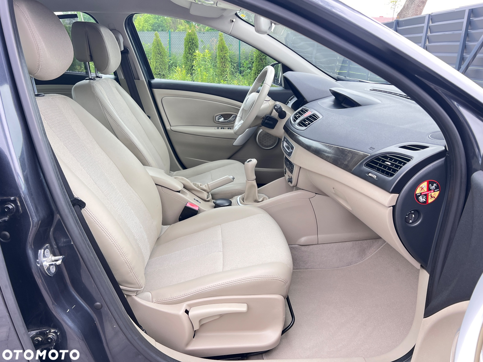 Renault Fluence 1.6 16V Privilege - 16