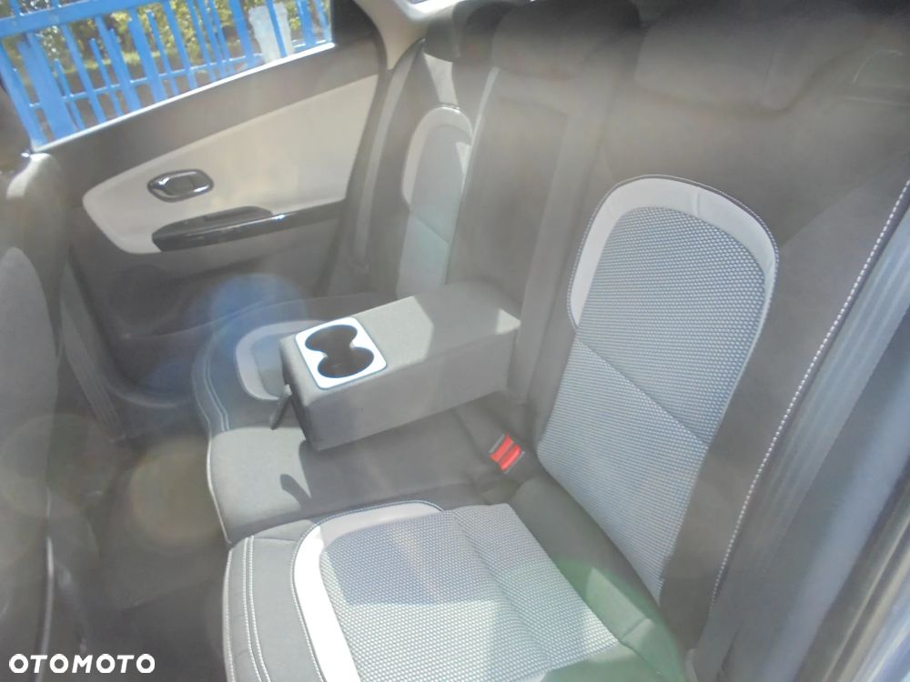 Kia Ceed 1.6 GDI Edition 7 - 12