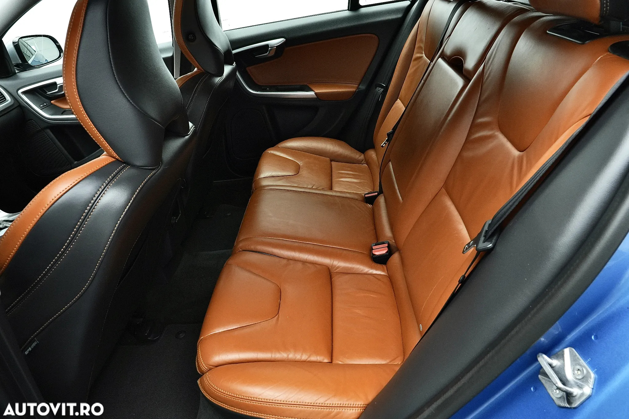 Volvo V60 - 16