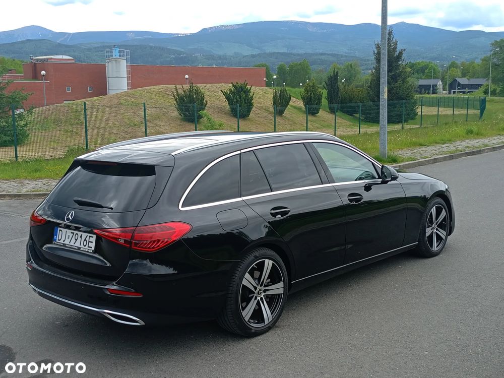 Mercedes-Benz Klasa C 220 d mHEV - 4