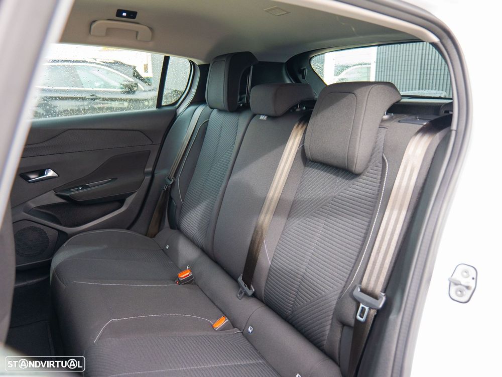 Peugeot 308 180 e-EAT8 Allure - 23