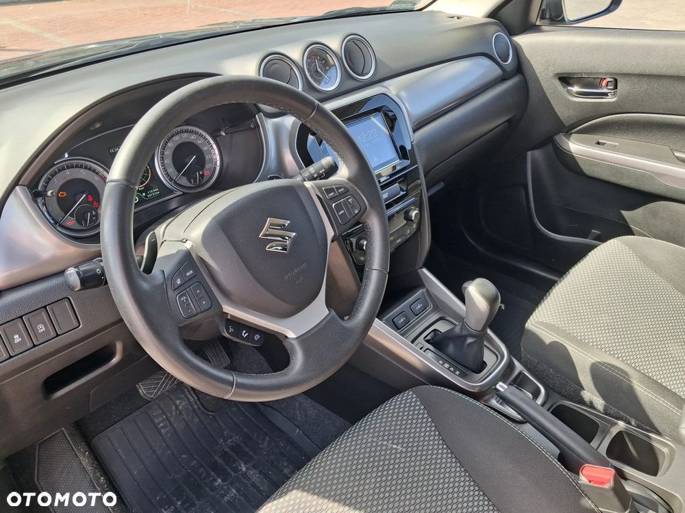 Suzuki Vitara 1.0 Boosterjet Premium 2WD - 22