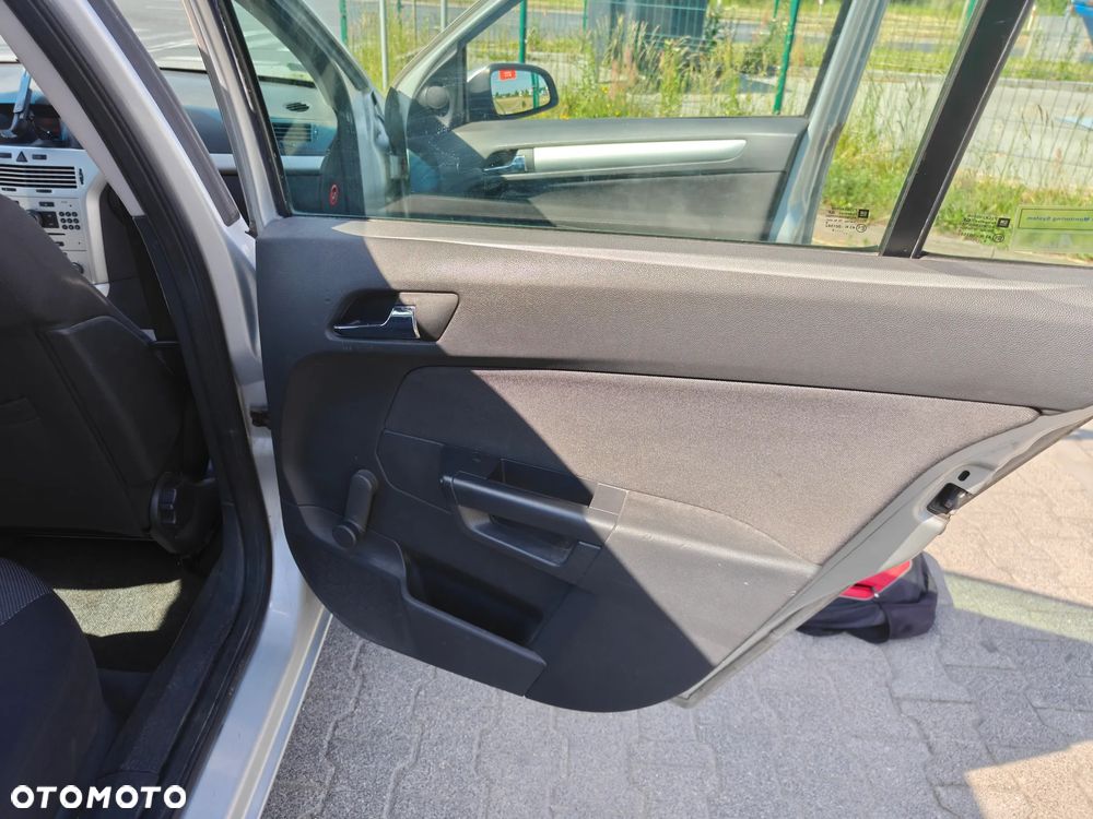 Opel Astra 1.6 Enjoy - 33