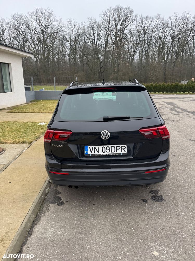 Volkswagen Tiguan - 4