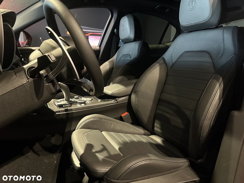 Alfa Romeo Stelvio 2.9 Bi Turbo V6 Quadrifoglio Q4 - 9