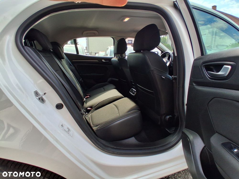 Renault Megane 1.5 Blue dCi Zen - 20