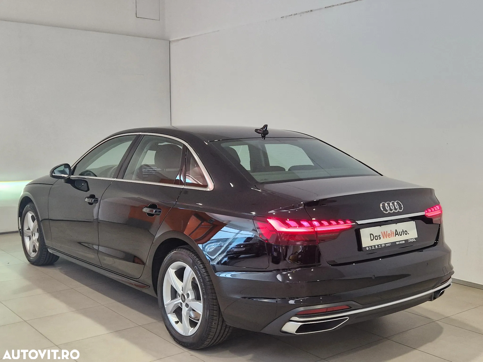 Audi A4 35 TFSI S tronic MHEV Advanced - 3
