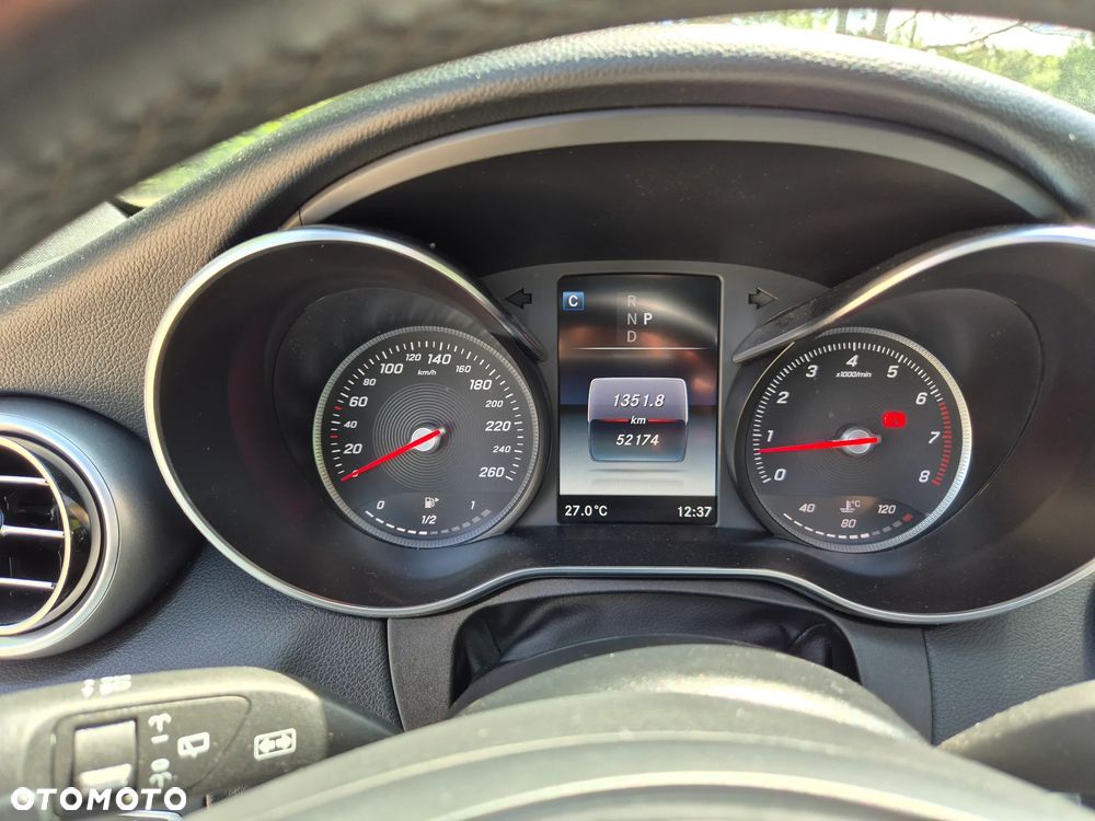 Mercedes-Benz Klasa C 300 9G-TRONIC AMG Line - 19