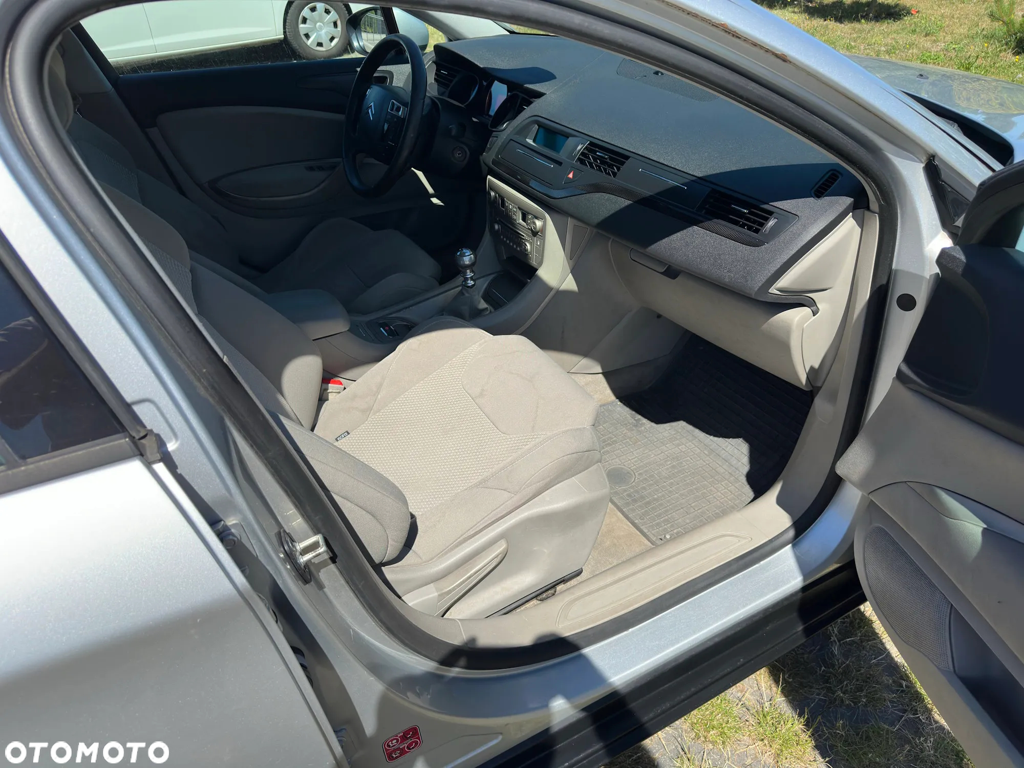 Citroën C5 2.0 HDi Confort - 25