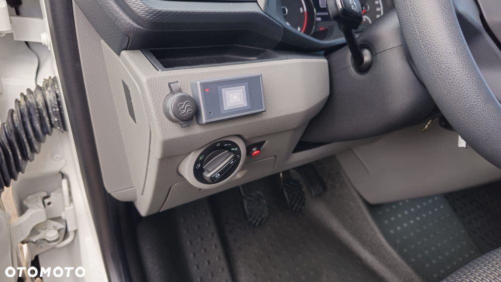 Volkswagen Transporter Kombi L1H1 - 5
