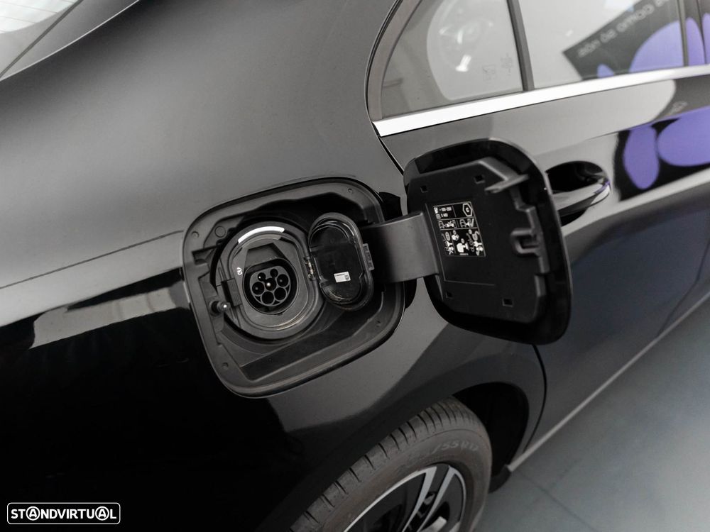 Mercedes-Benz A 250 Limousine e Style Plus - 12