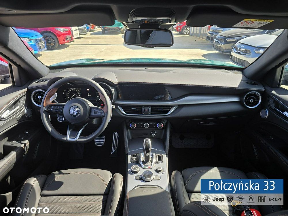Alfa Romeo Stelvio - 14