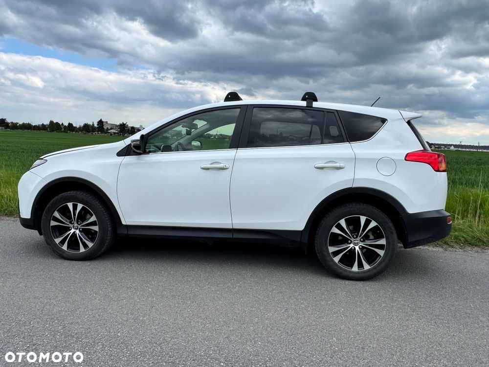 Toyota RAV4 - 1
