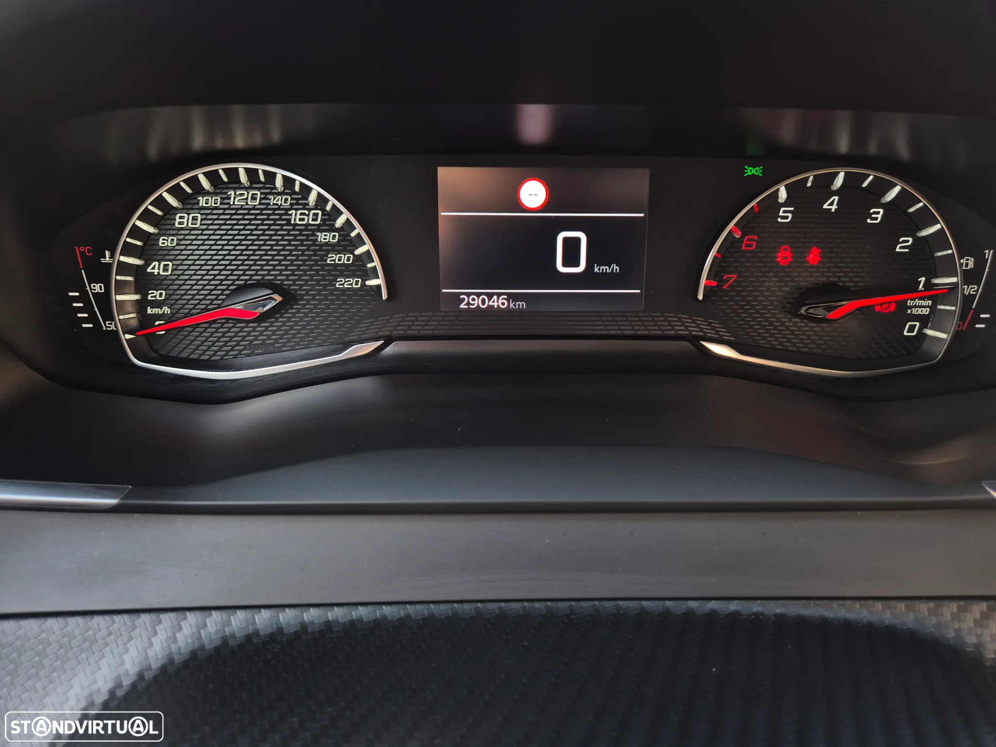 Peugeot 2008 1.2 PureTech Active Pack - 28