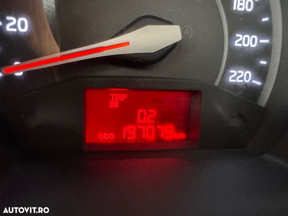 Kia Rio - 21