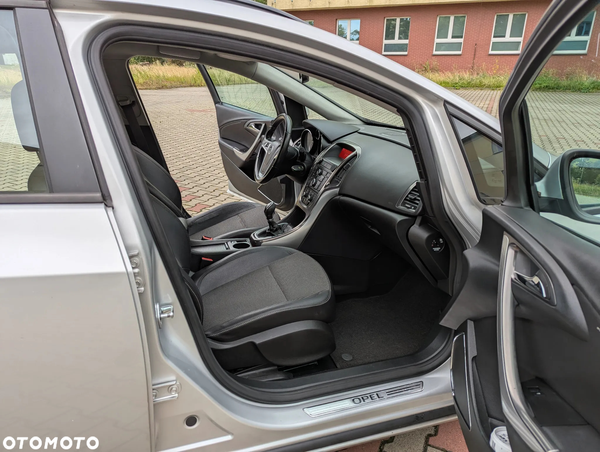Opel Astra IV 1.4 T Sport - 34
