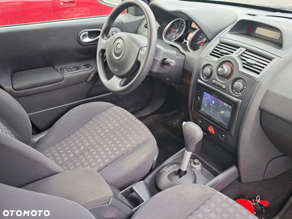 Renault Megane 1.6 Exception - 5