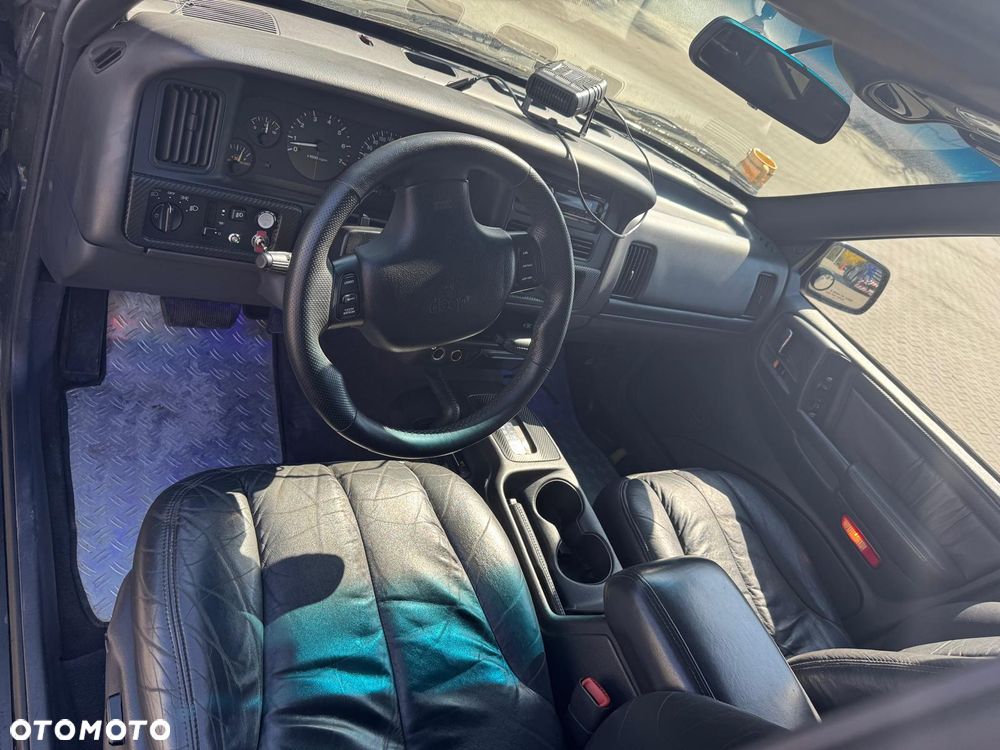 Jeep Grand Cherokee - 5