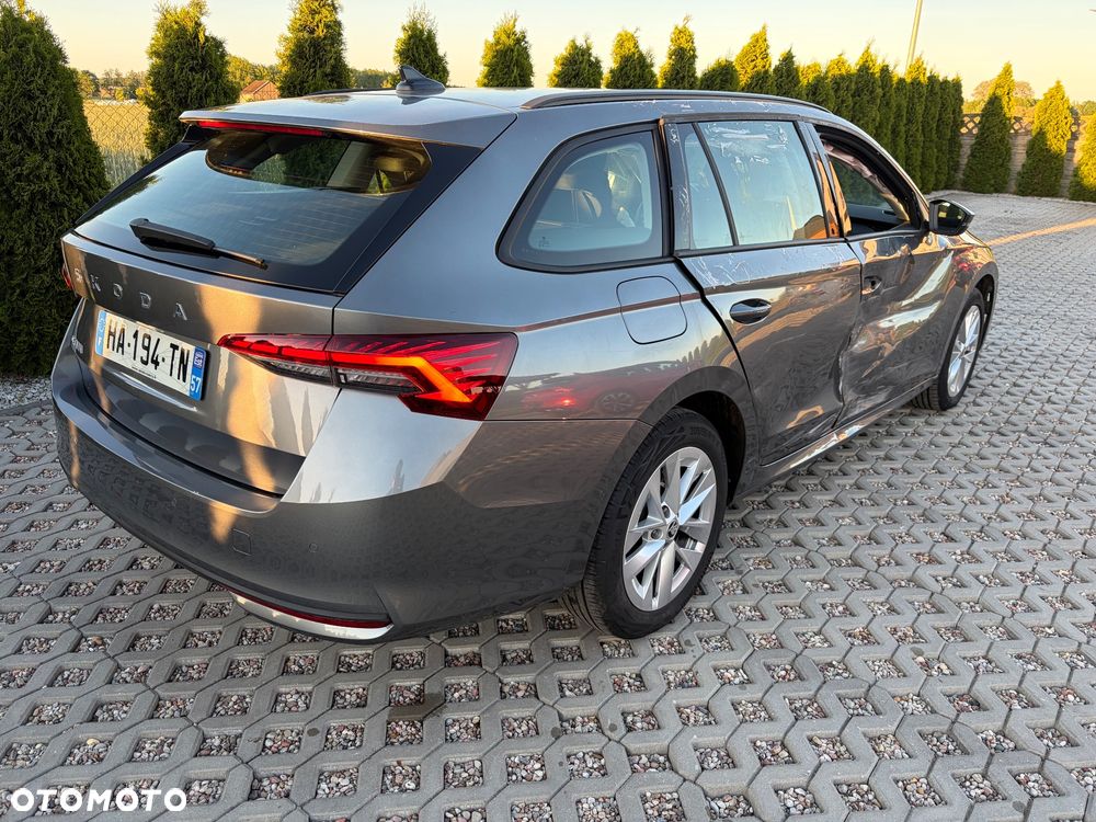 Skoda Octavia 2.0 TDI DSG Exclusive - 4