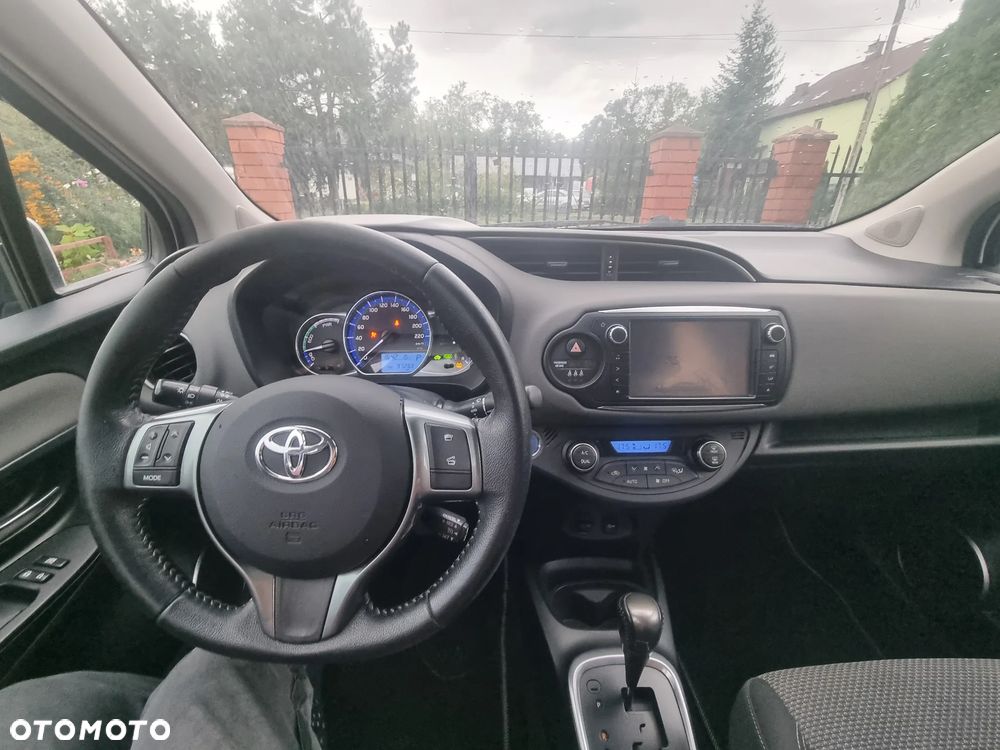 Toyota Yaris 1.5 VVT-i Comfort - 22