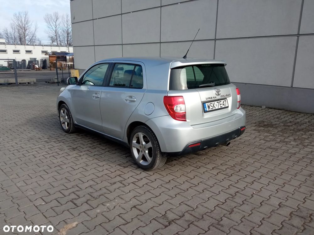 Toyota Urban Cruiser 1.33 Sol - 3