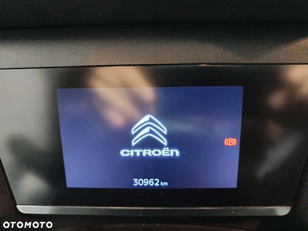 Citroën C4 BlueHDi 110 Stop&Start SHINE - 3