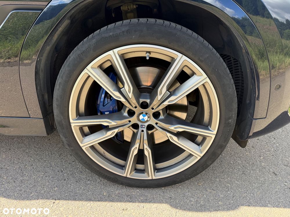 BMW X6M - 12