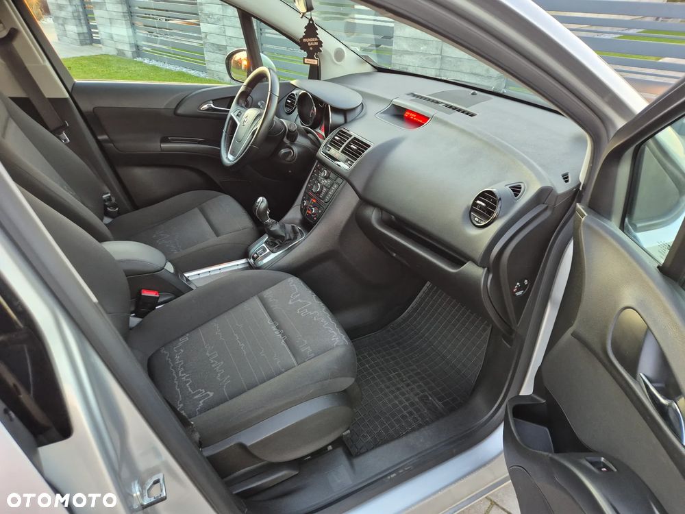 Opel Meriva - 13