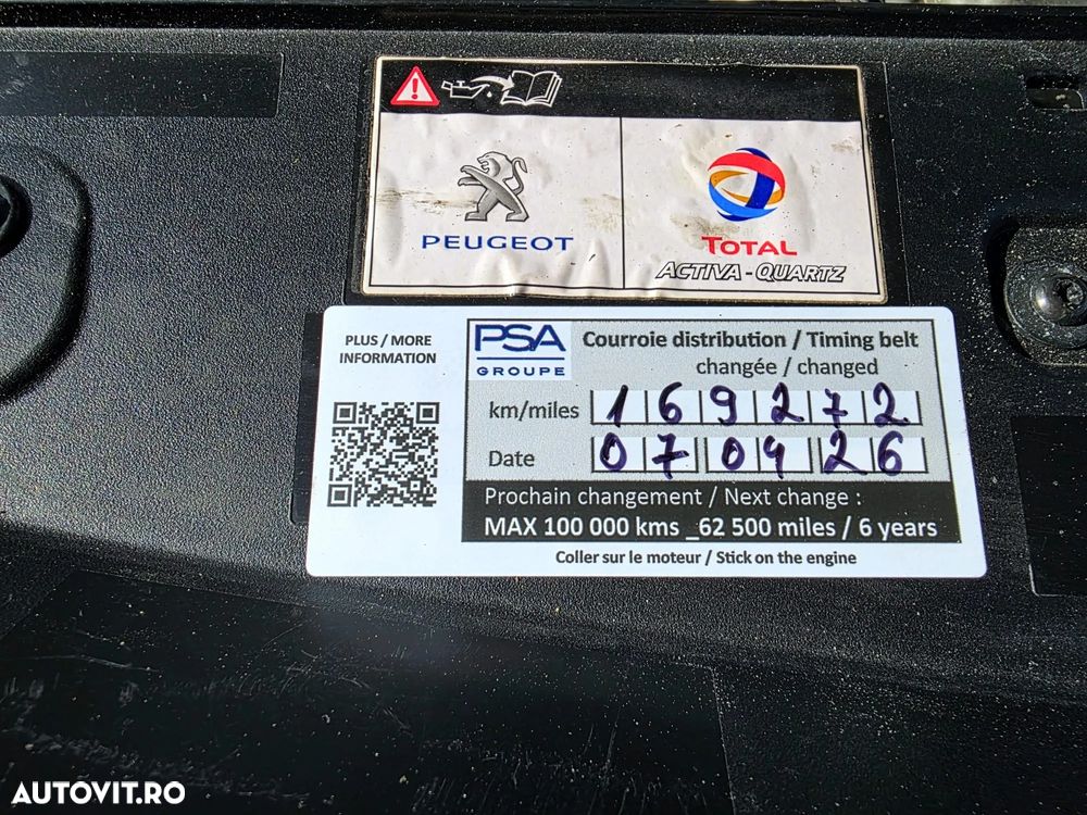 Peugeot 2008 PureTech 155 EAT8 GT - 38