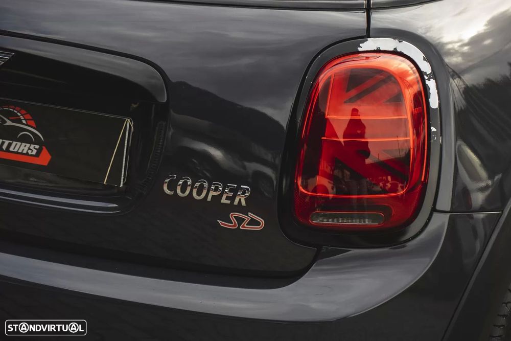 MINI 3 Portas Cooper SD Auto - 25