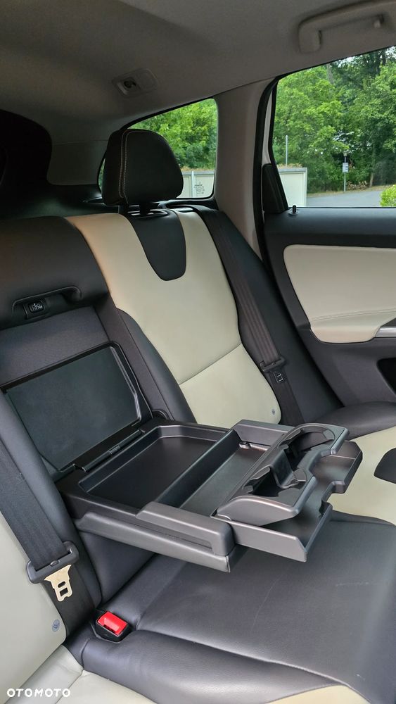 Volvo XC 60 T6 AWD Geartronic Linje Inscription - 16