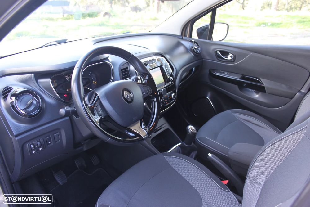 Renault Captur 1.5 dCi Exclusive - 10
