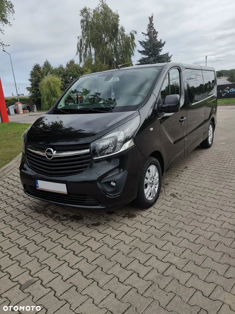 Opel Vivaro - 1