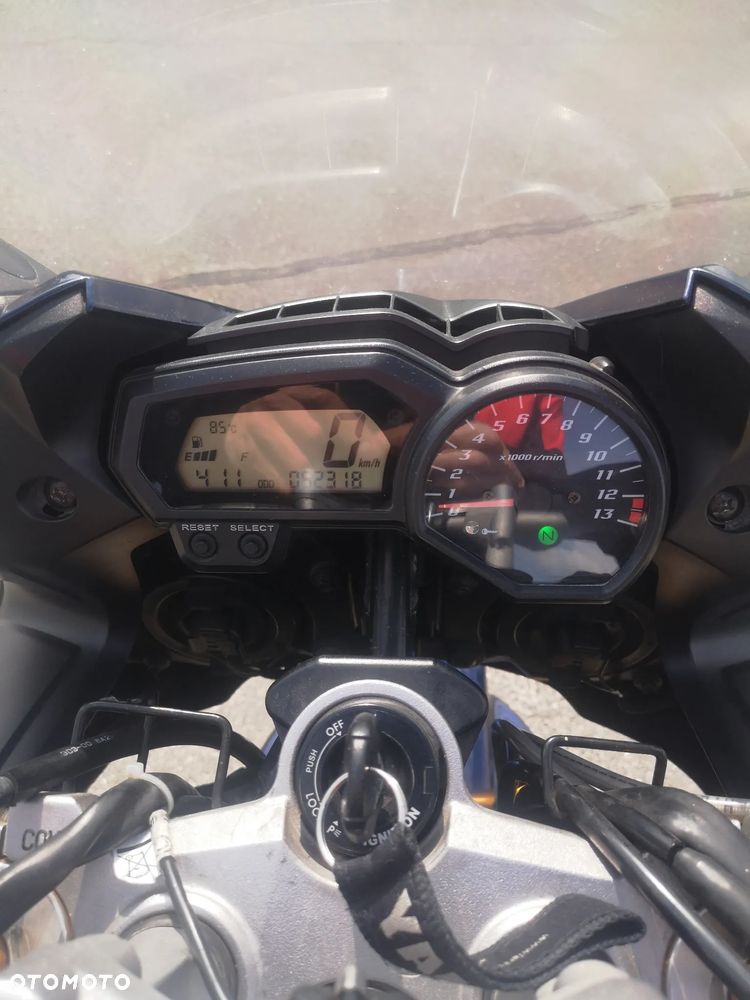 Yamaha FZ - 15