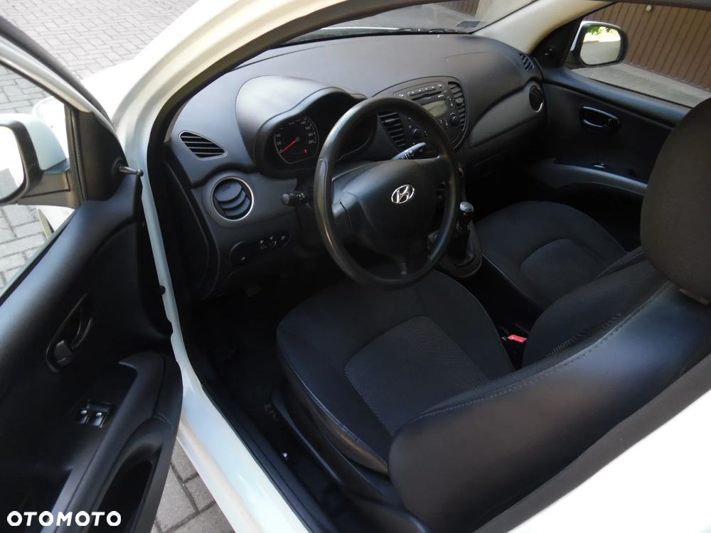 Hyundai i10 - 11