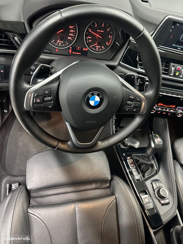 BMW X1 18 d sDrive Auto Line Sport - 11