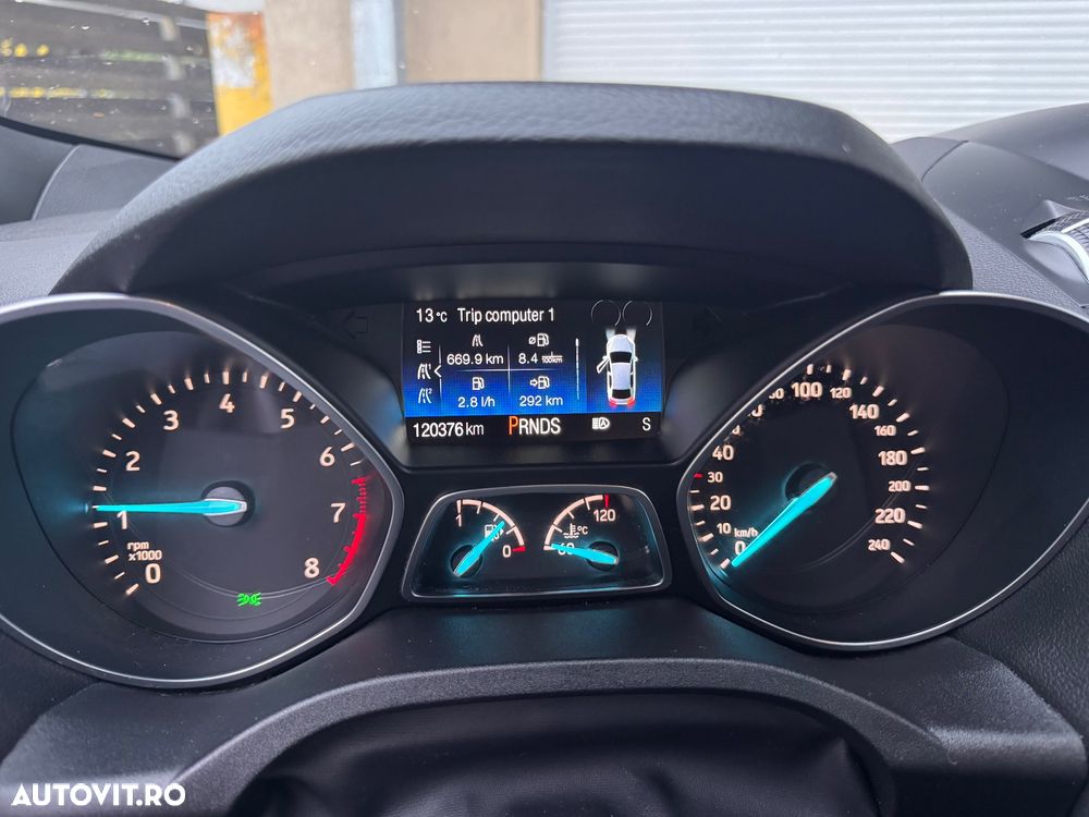 Ford Kuga 1.5 EcoBoost 4x4 Aut. ST-Line - 5